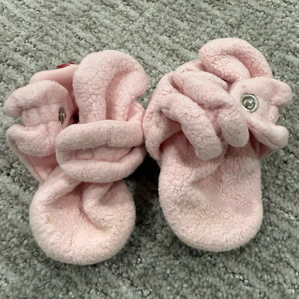 Cozie Fleece Baby Bootie - Pink